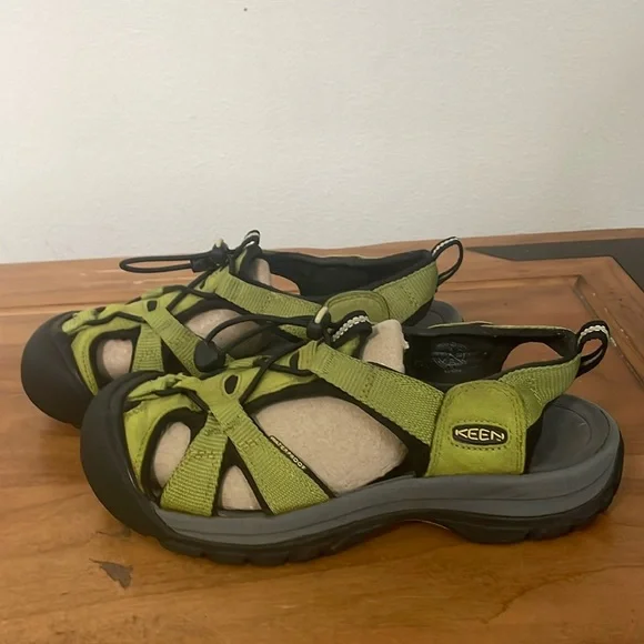 KEEN Waterproof Sandals Size 8 - Picture 3 of 11